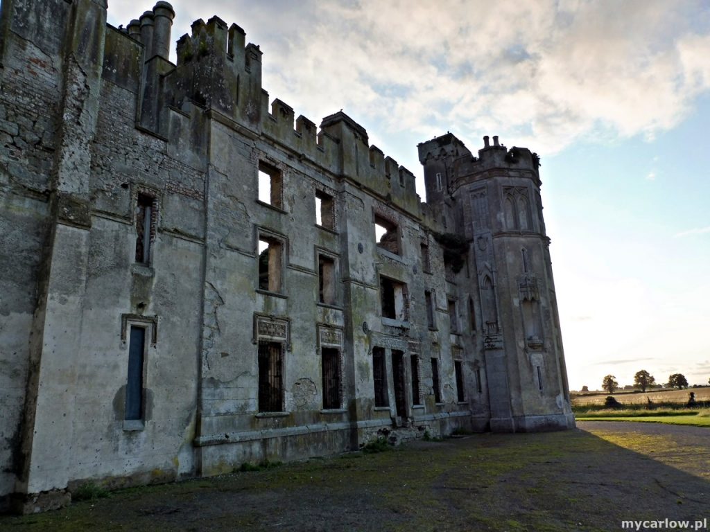 Top 10 Haunted Places in County Carlow: Duckett`s Grove