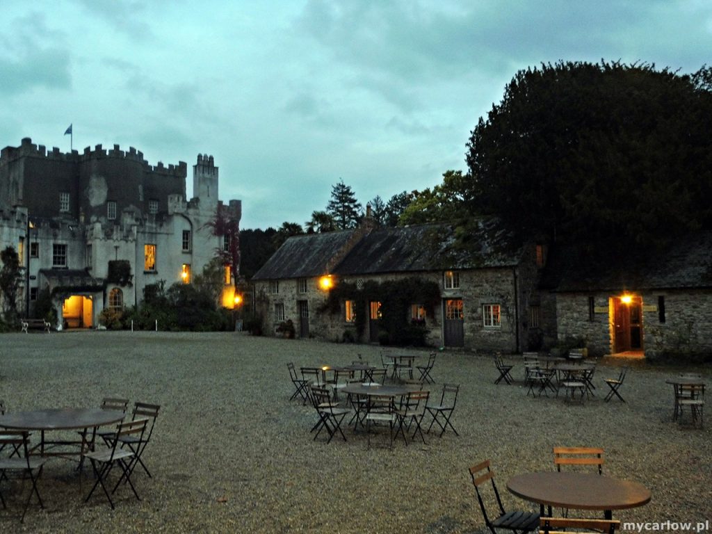 Top 10 Haunted Places in County Carlow: Huntington Castle